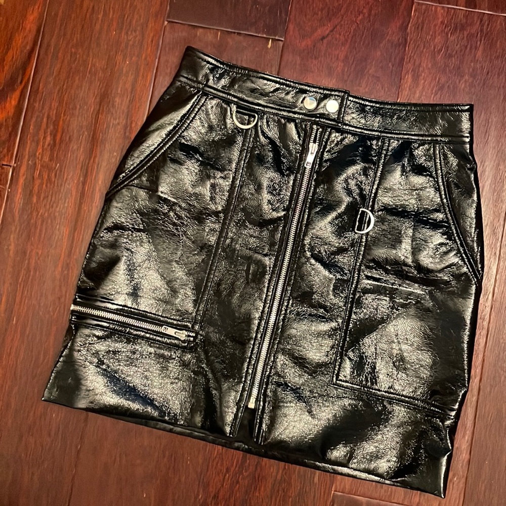 Dance & Marvel Vegan leather patent skirt with zip